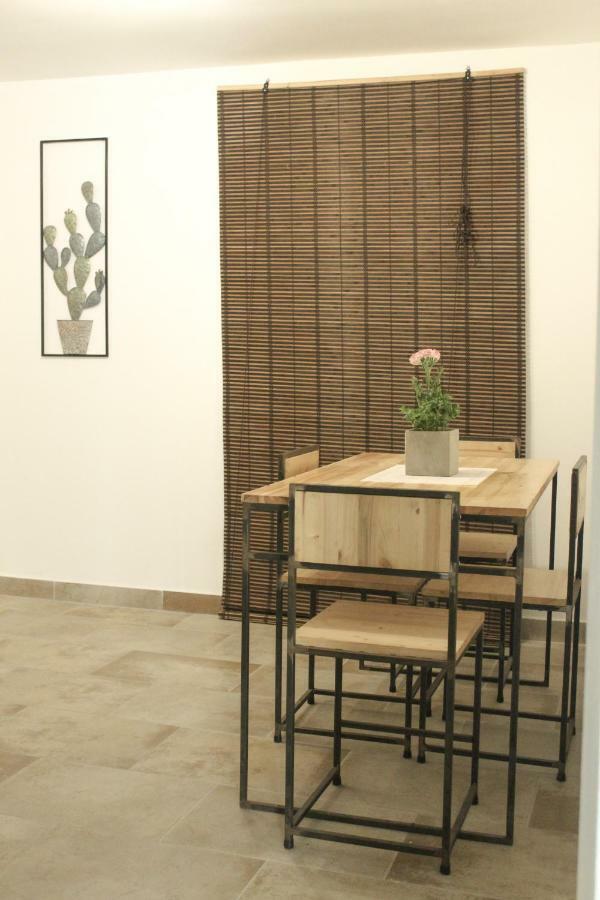 Bed and Breakfast Li Suluri Lecce Exterior foto